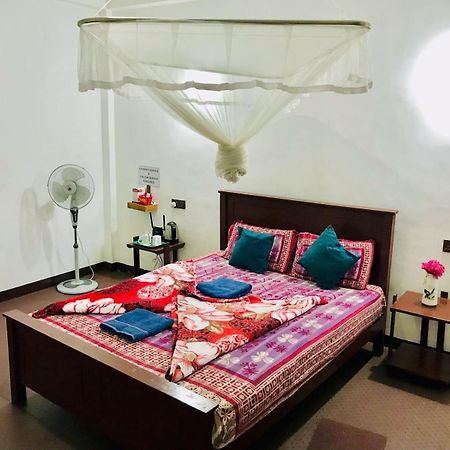Helly Mount Inn Ella Ngoại thất bức ảnh