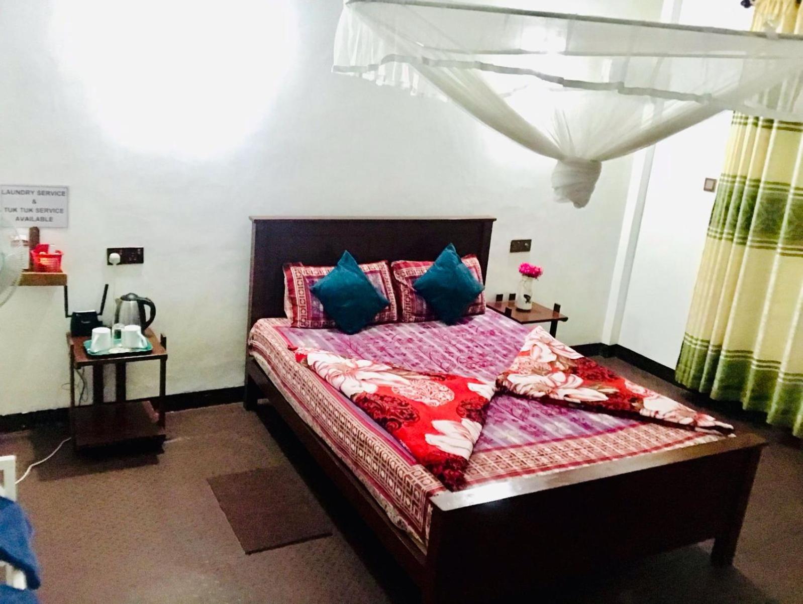 Helly Mount Inn Ella Ngoại thất bức ảnh